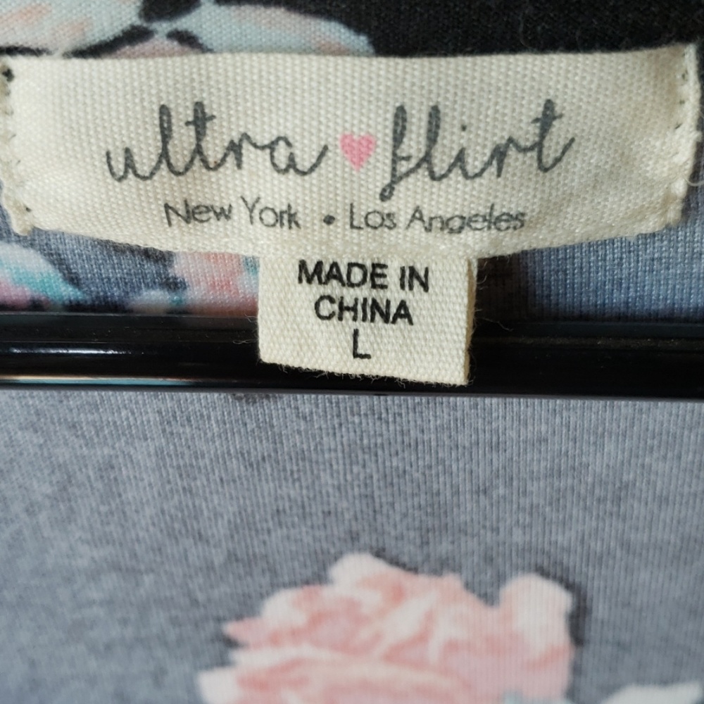 EUC Ultra Flirt Criss-Cross Top - Picture 3 of 5